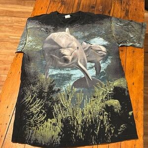 90’s Vintage Dolphin Graffic tee